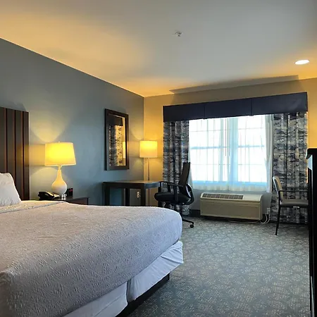 Spark By Hilton Freeport-2