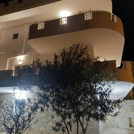 Villa-Leandro-2