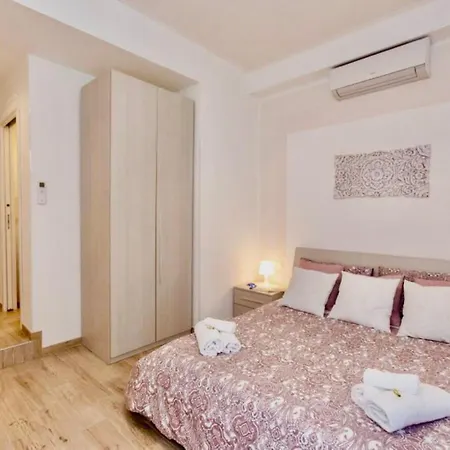 Lovely Nights Rome - Luxury Rooms-2