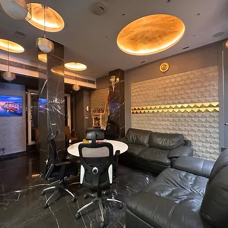 The Singh Empire, A Luxury Hotel, New Delhi-2