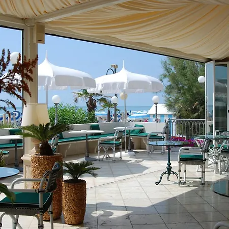 Hotel Montecarlo-2