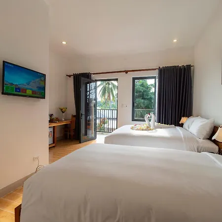 Aurora House-2