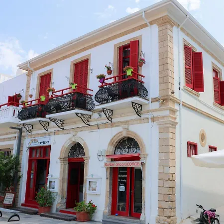 Kiniras Traditional Hotel & Restaurant-2