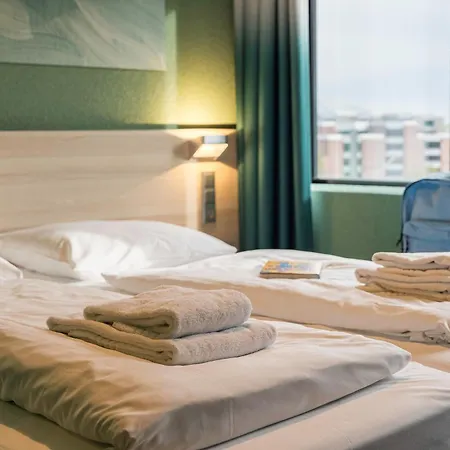 Meininger Hotel Amsterdam City West-3
