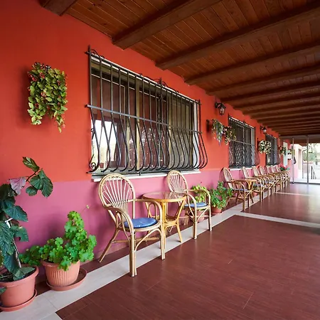 Hotel La Rueda-2