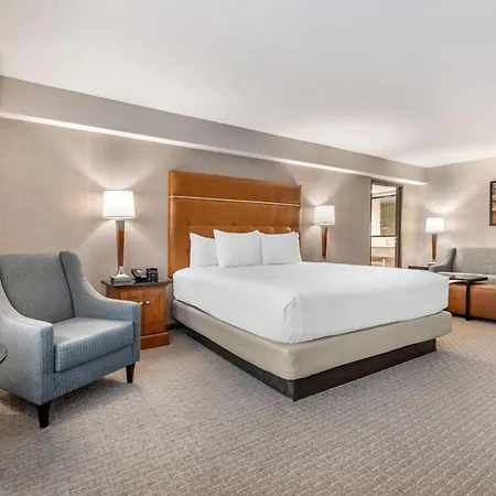Drury Inn & Suites Champaign-3