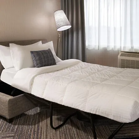Four Points By Sheraton Windsor Downtown-2