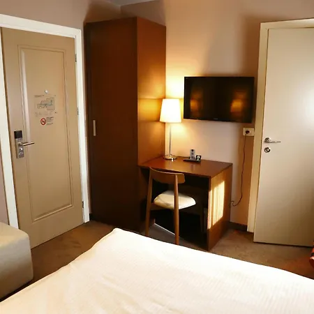 Mondial Hotel-2