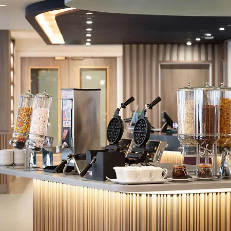 Hampton By Hilton London City-2