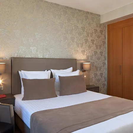 Timhotel Opera Blanche Fontaine-2