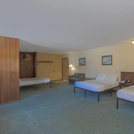Love Hotels Tomahawk By Oyo At Lake Mohawksin Wi-2
