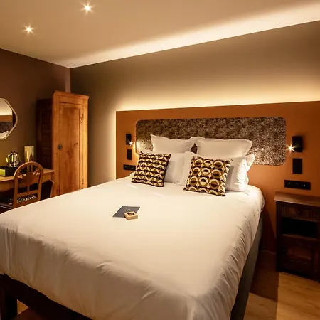 Logis Hôtel Jeanne&Jules Hôtel Spa et Restaurant-3