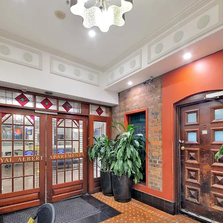 Royal Albert Hotel-2