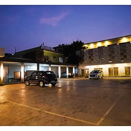 Hotel Temptation Ultimate Prayagraj Ac Nr Non Ac Both Room-3