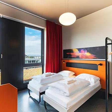 Meininger Hotel Geneve Centre Charmilles-3
