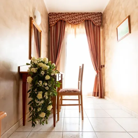 Hotel La Grotte-2
