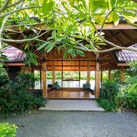 Bodhi Tree Yoga Resort-2