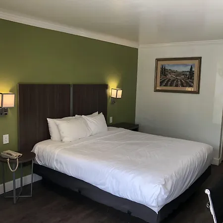 Gilroy Inn-2