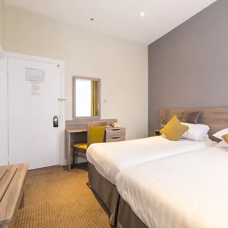 Phoenix Hotel-2