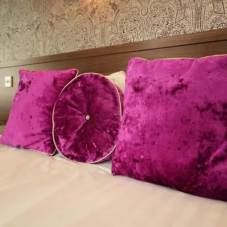 The Continental Hotel, Derby-3
