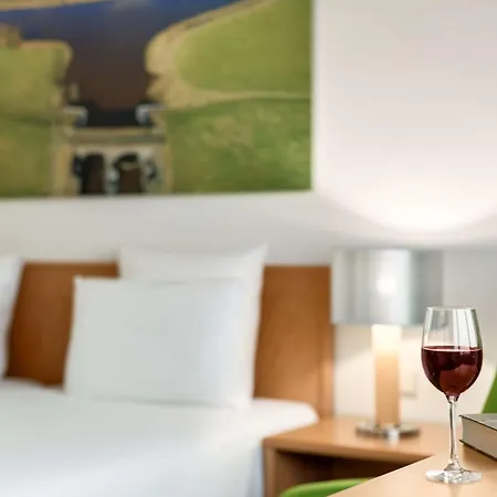 NH Groningen Hotel-3
