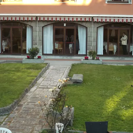 Hotel Villa Maria-3