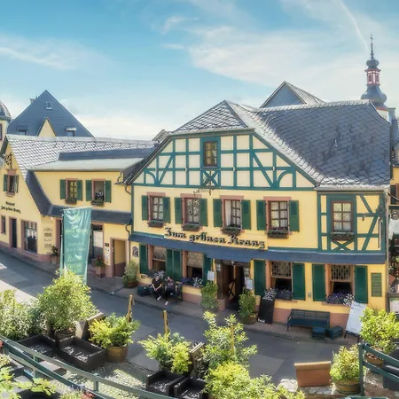 Weinhotel Des Riesling Zum Gruenen Kranz-3