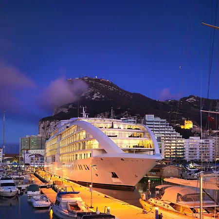 Sunborn Gibraltar-3
