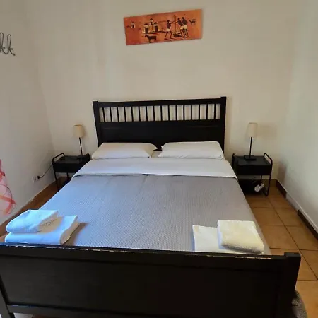 Meltin' Rome Guest House-2