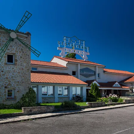 LOGIS Hôtel Le Moulin Des Gardelles-3