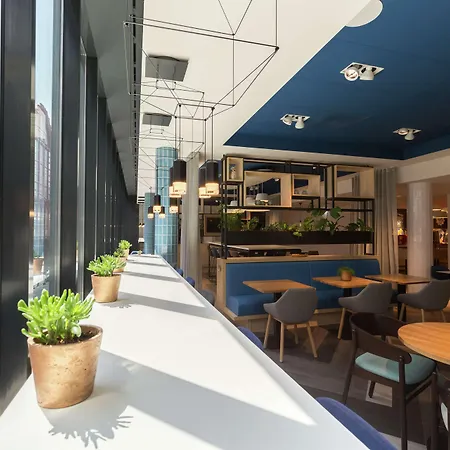 Hampton By Hilton Antwerp Central Station-2