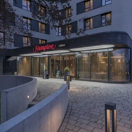Hampton By Hilton Frankfurt Airport-3