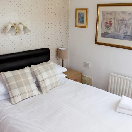 Brook House ― Free On-Site Car Park-3