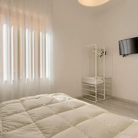 Flower Suites Sorrento-2