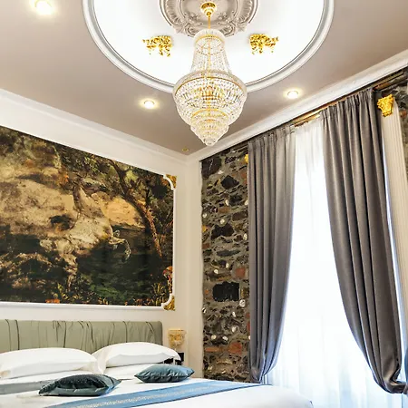 Queen Cattleya Suite-3