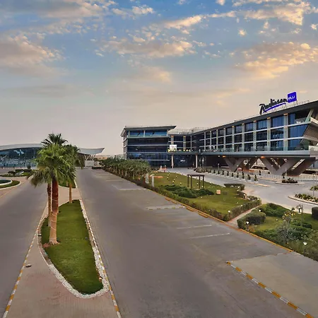 Radisson Blu Hotel Riyadh Convention And Exhibition Center-2