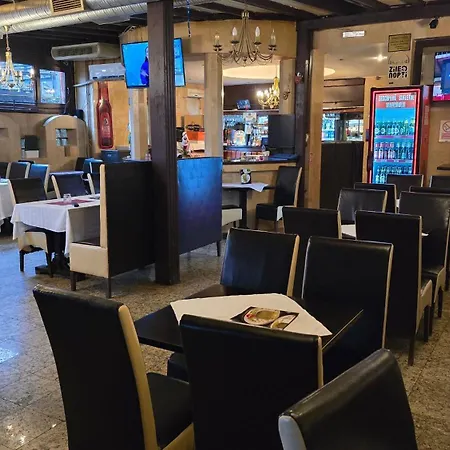 Bistro 29-2