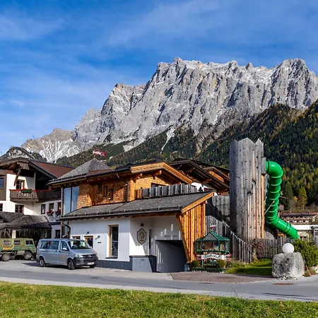 Hotel Tirolerhof - Familotel Zugspitze-3