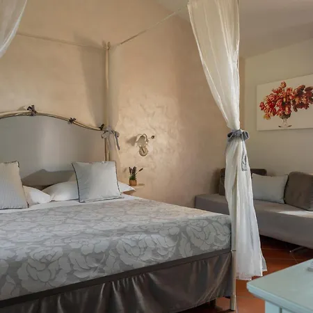 Hotel & Restaurant Casolare Le Terre Rosse-2
