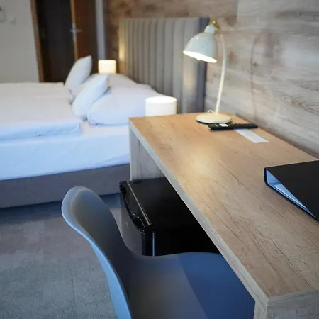 Hotel Modena-2