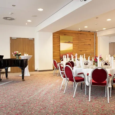 Holiday Inn Nuernberg City Centre By Ihg-2