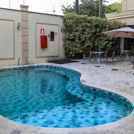 Class Hotel Guaxupe-3