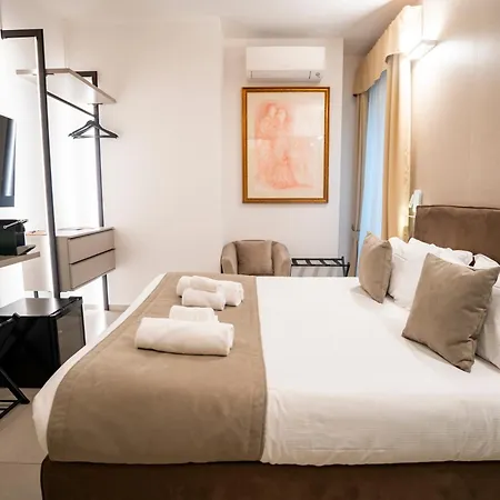 Cicerone'S Luxury Suites-2