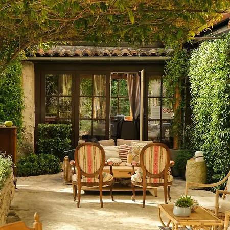 L'Abbaye Hotel-2