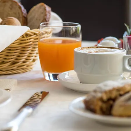 Dominik Alpine City Wellness Hotel Brixen - Adults Only-3
