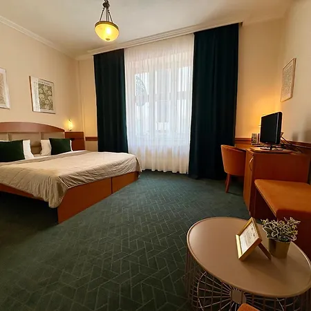 Hotel Arcus Garden-3