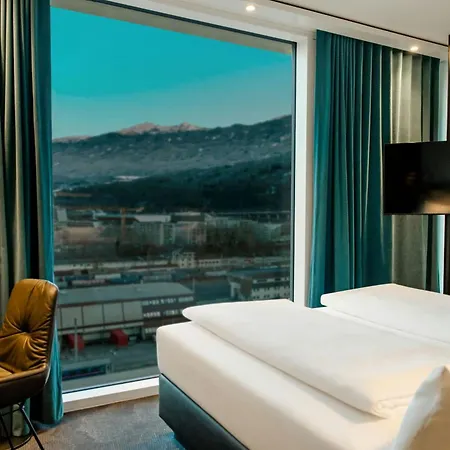 Motel One Innsbruck-3