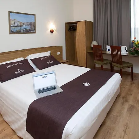 Tulip Inn Padova-2