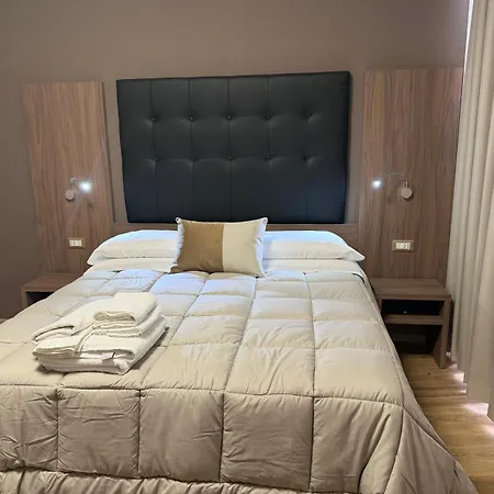 B&B Into Palermo Rooms Vicino Al Teatro Massimo-3
