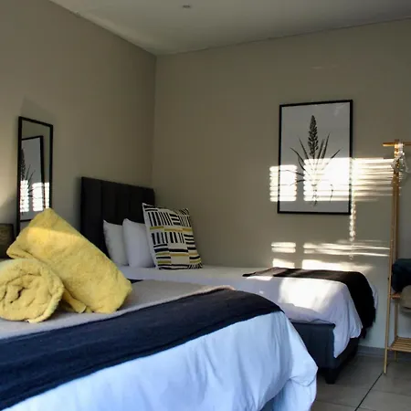 The Lantern Guesthouse-3